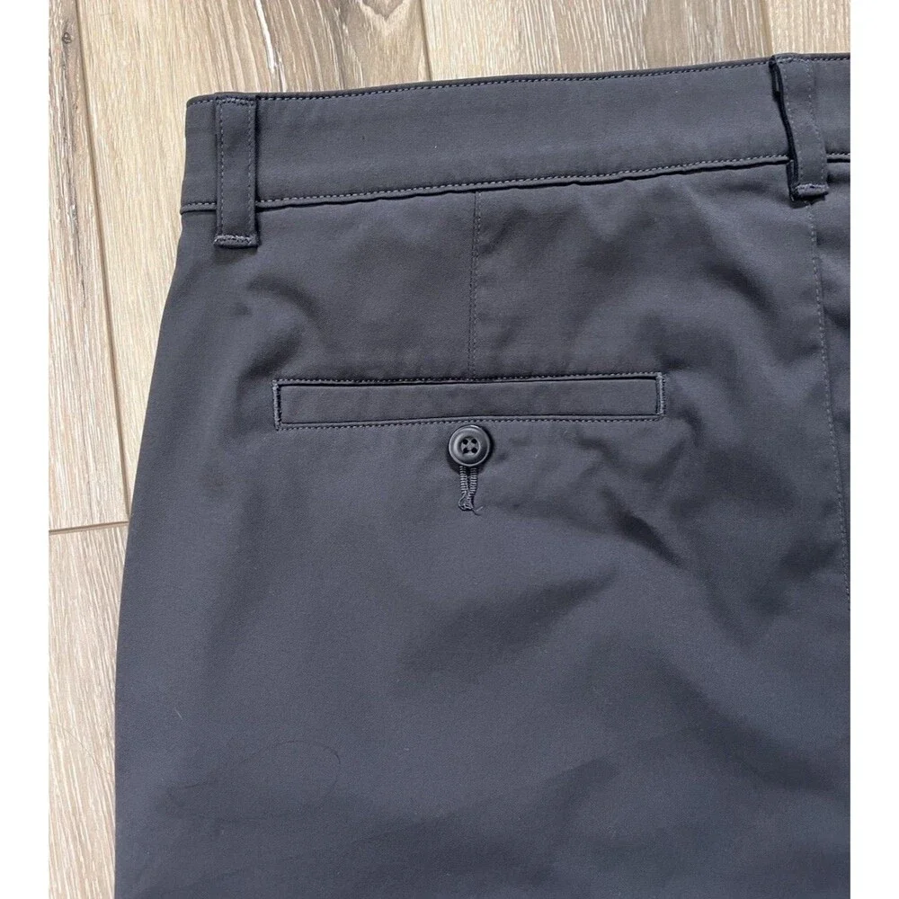 Ben Hogan Gray Chino Performance Golf Shorts Mens Sz 34” x 8” Stretch Pockets